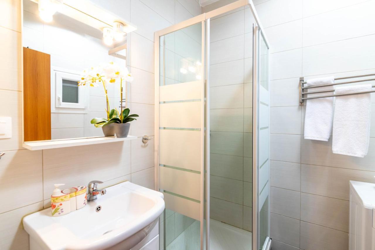 F & B Collection - 2 Bedroom Flat Thessaloníki Eksteriør bilde
